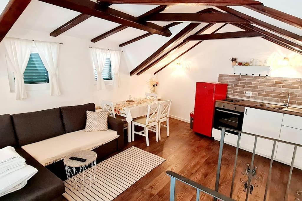 Apartmani Centar Vodice Exteriör bild